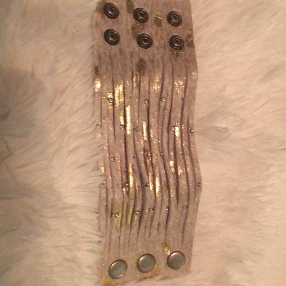 Leather cuff